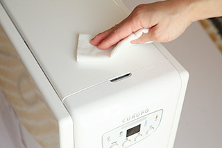 本体を拭き取る