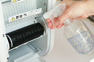 ベルト駆動部を洗浄する